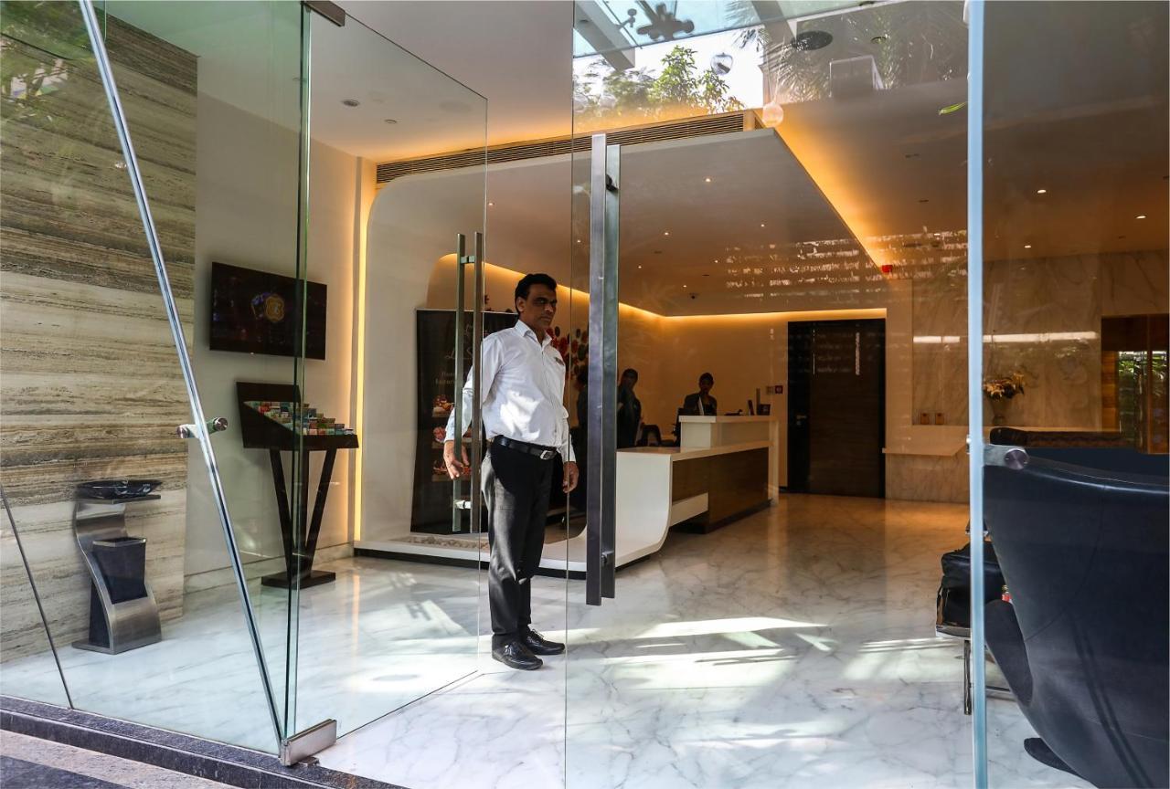 The Empresa Hotel Mumbai Bagian luar foto
