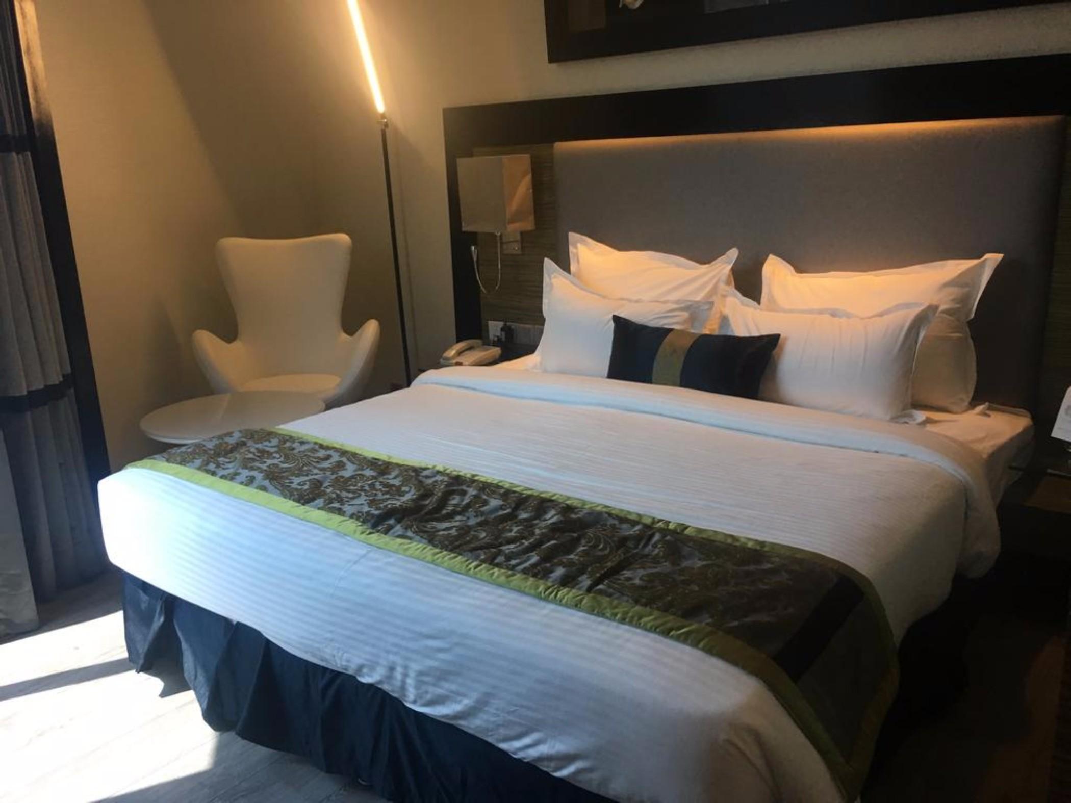 The Empresa Hotel Mumbai Bagian luar foto